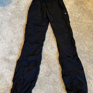 Lululemon dance studio pant black size 2 tall
